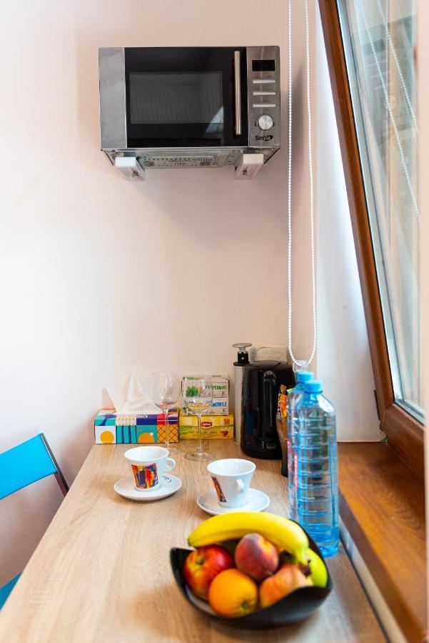 Center Walking Apartment And Room Bukarest Exteriör bild